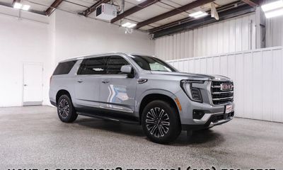 2025 GMC Yukon XL Elevation