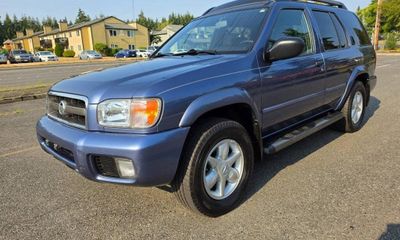 2002 Nissan Pathfinder SE