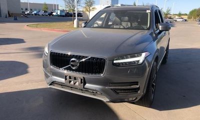 2018 Volvo XC90 Momentum