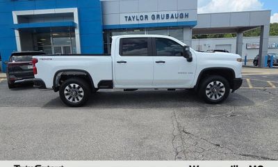 2026 Chevrolet Silverado HD Custom