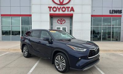 2021 Toyota Highlander Platinum