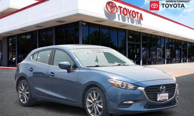 2018 Mazda MAZDA3 Touring