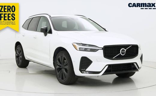 2023 Volvo XC60 Plus Dark