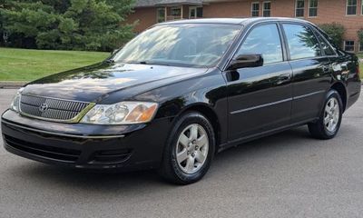 2001 Toyota Avalon XL 2