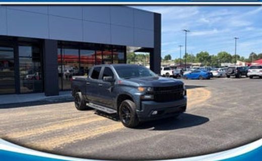 2018 Chevrolet Silverado Custom