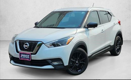 2020 Nissan Kicks SR