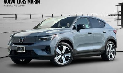 2023 Volvo C40 Plus Dark