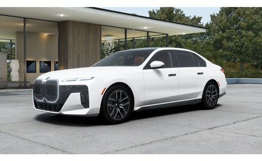 2026 BMW 740I