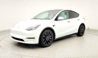 2022 Tesla Model Y Performance