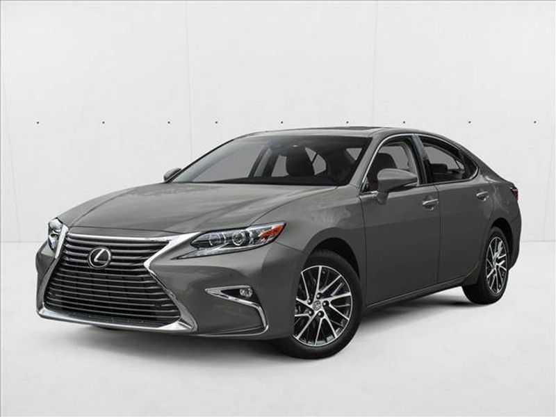 2016 Lexus ES — a typically priced live listing