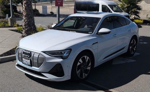 2022 Audi E-Tron Sportback Quattro Premium Plus