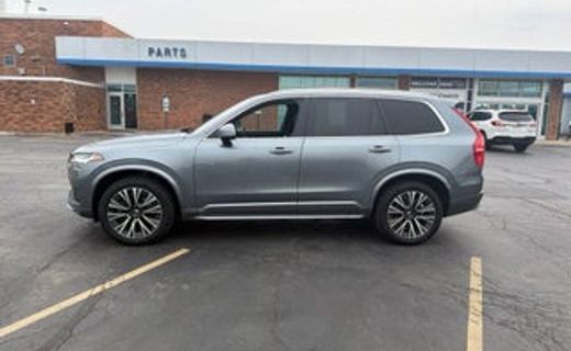 2020 Volvo XC90 Momentum