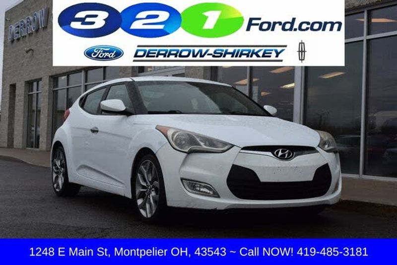2015 Hyundai Veloster — a typically priced live listing