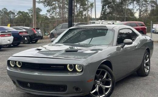 2017 Dodge Challenger SXT