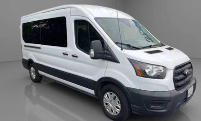 2020 Ford Transit Medium Roof