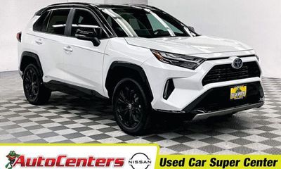 2023 Toyota RAV4 XSE