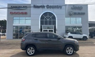 2022 Jeep Compass Latitude LUX Altitude