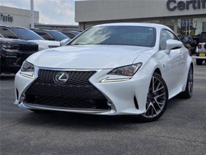 2016 Lexus RC — a typically priced live listing