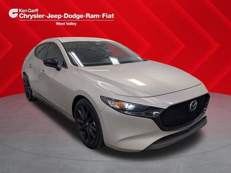 2025 Mazda MAZDA3 — a typically priced live listing
