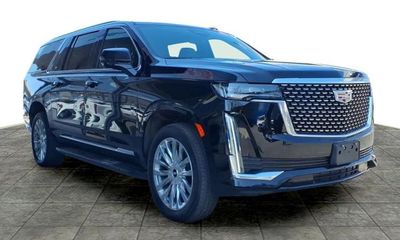 2023 Cadillac Escalade ESV Premium Luxury
