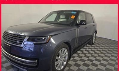 2025 Land Rover Range SE
