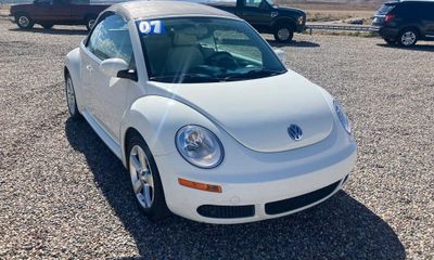 2007 Volkswagen Beetle 25L Convertible