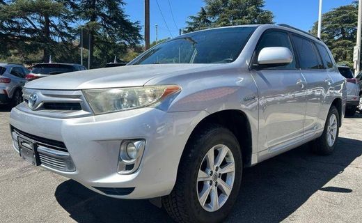 2013 Toyota Highlander Base