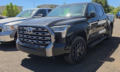 2023 Toyota Tundra Platinum