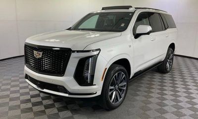 2025 Cadillac Escalade Sport