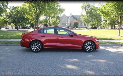 2019 Volvo S60 Momentum