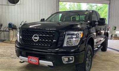 2018 Nissan Titan SV
