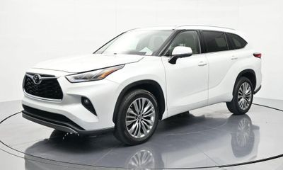 2022 Toyota Highlander Platinum