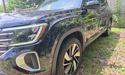 2025 Volkswagen Atlas SE With Technology