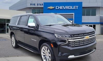2023 Chevrolet Suburban Premier