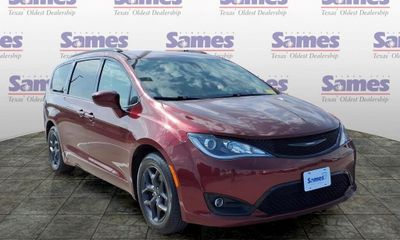 2018 Chrysler Pacifica Touring L Plus