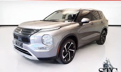 2022 Mitsubishi Outlander SE