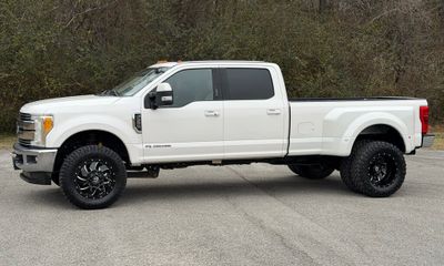 2017 Ford F-350 Lariat