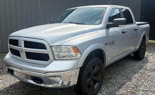 2015 Ram 1500 SLT