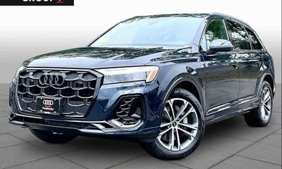 2026 Audi Q7 Quattro Premium