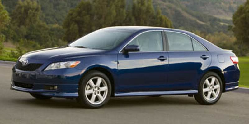 2007 Toyota Camry — a typically priced live listing