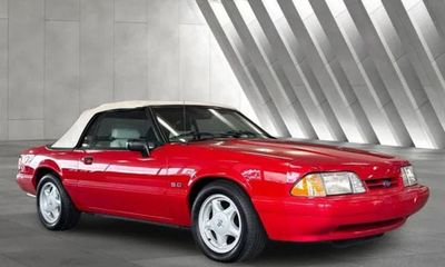 1993 Ford Mustang LX