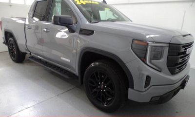 2024 GMC Sierra Elevation