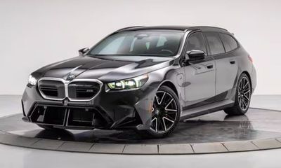 2025 BMW M5 Touring