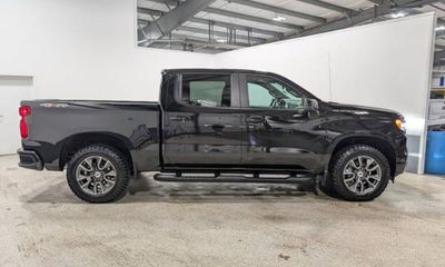 2023 Chevrolet Silverado RST