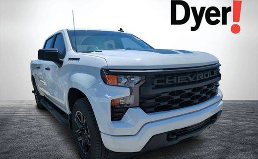 2025 Chevrolet Silverado Custom