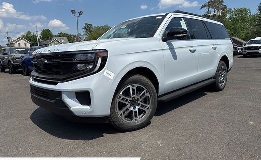 2026 Ford Expedition MAX Active