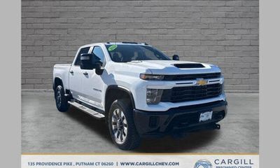 2024 Chevrolet Silverado HD Custom