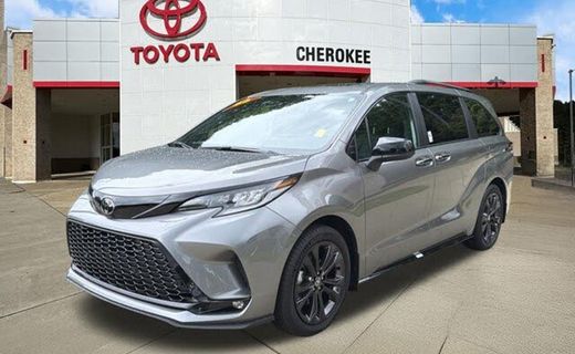 2026 Toyota Sienna XSE