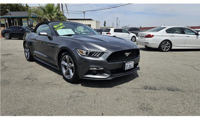 2015 Ford Mustang V6 Convertible