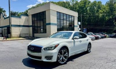 2016 Infiniti Q70L 37